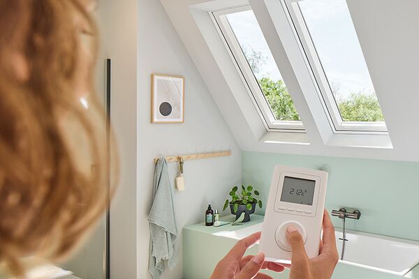 ROTO Klapp-Schwingfenster Designo Heat i8