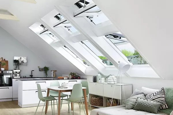 ROTO Klapp-Schwingfenster Designo i8
